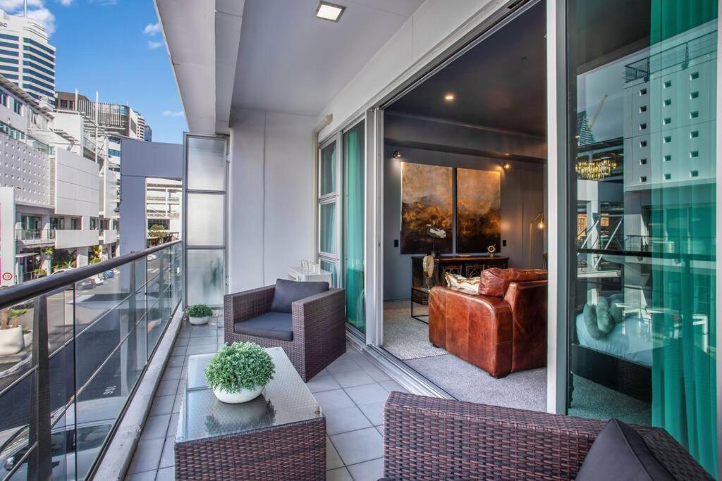 Apartment Princes Wharf Luxury Newly Renovated